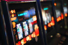 Can I withdraw my winnings from online casino games?