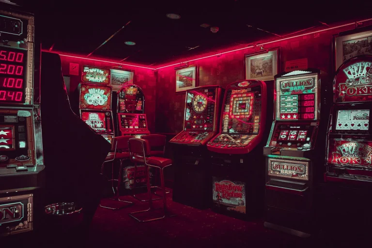 Slot