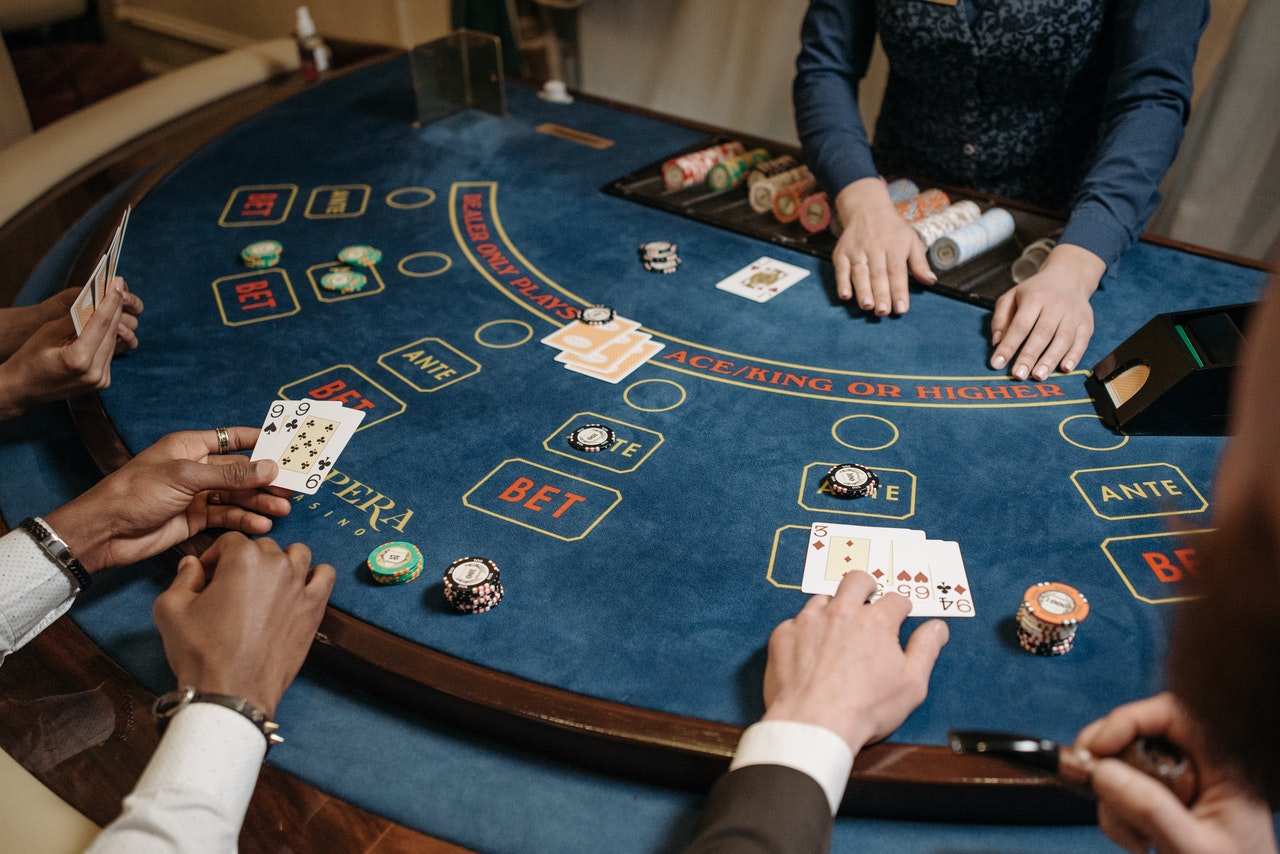 Mastering Online Casino Games: From Novice to Pro